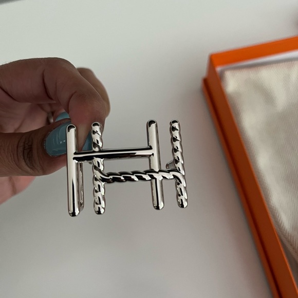 Hermes Silver Belt Buckle - H au Carre Twist - Never Worn - Picture 4 of 7